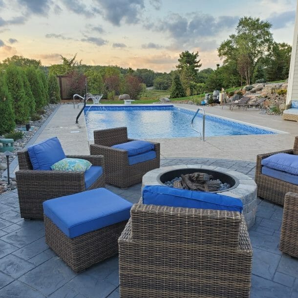 Outdoor fire pit with seating