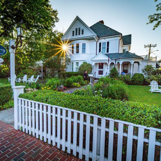 front yard landscaping trends